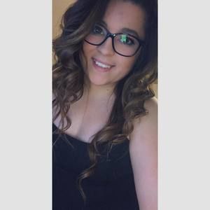 Meet your Posher, Simone